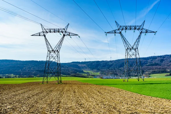 Illustration pylône électrique